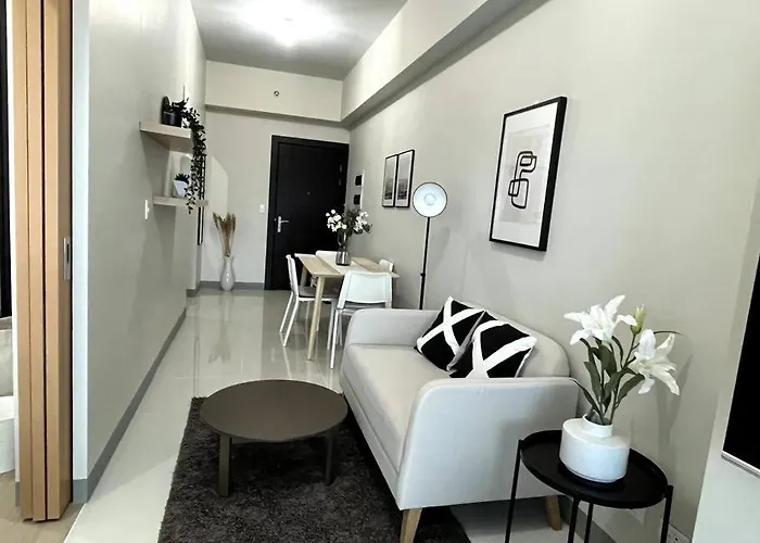 Ahlan 1br Uptown Bgc 公寓